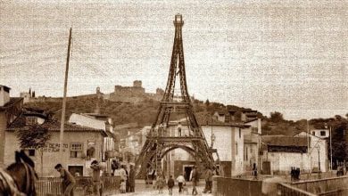 Torre Eiffel erquida em Tomar. Ponte Velha. Festa dos Tabuleiros de 1914
