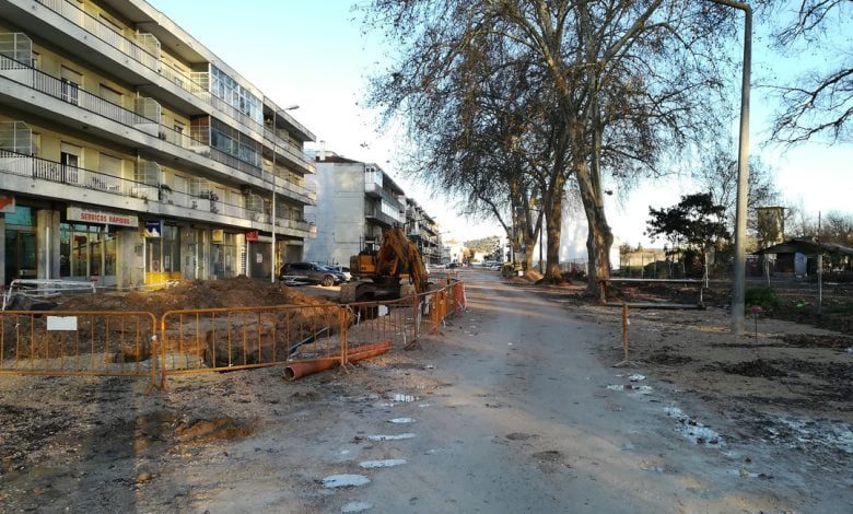 Comerciantes prejudicados com obras e preocupados com atrasos obras av. nuno alvares pereira IMG 20200119 083731