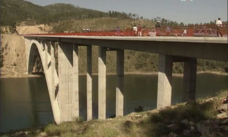 Ponte sobre rio Zêzere precisa de obras, 28 anos depois de inaugurada ponte ferreira do zezere Vila de Rei pombeira 4