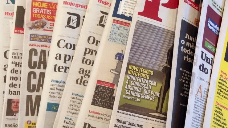 Capas dos jornais locais e regionais jorn