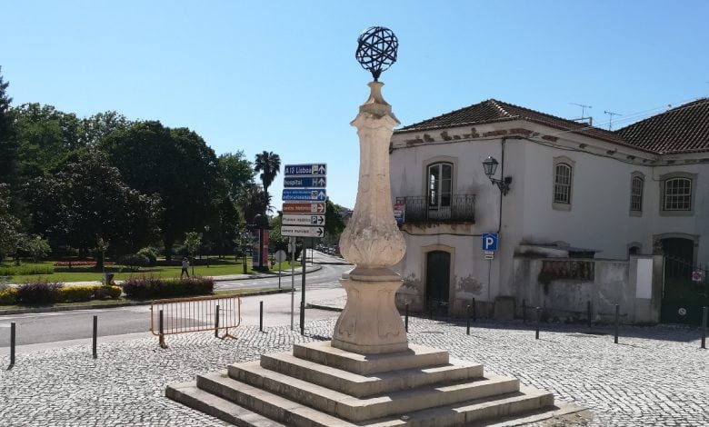 Esfera armilar reposta no pelourinho pelourinho IMG 20200517 101240