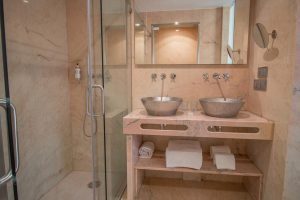 hotel republica 265977570