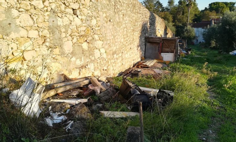 Câmara manda demolir mas não cumpre a sua parte barracoes IMG 20201111 075030