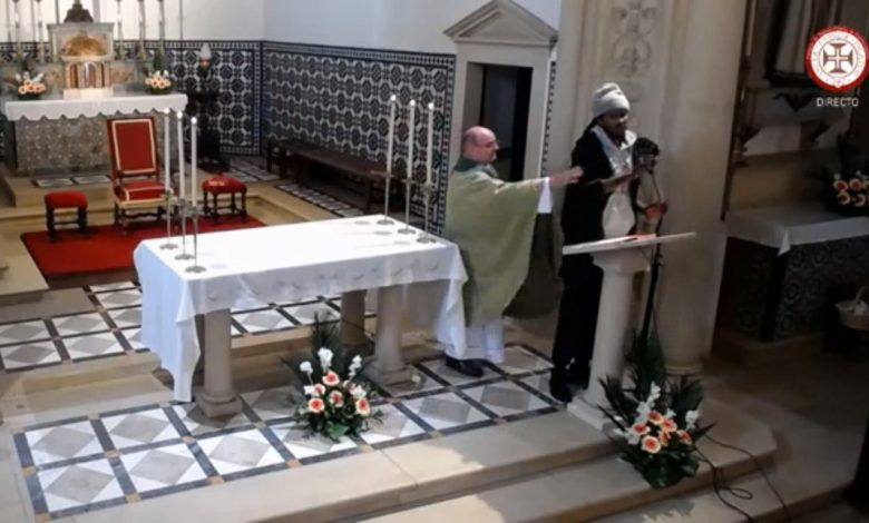Homem interrompe missa na igreja do Entroncamento (c/ vídeo) missa 67890