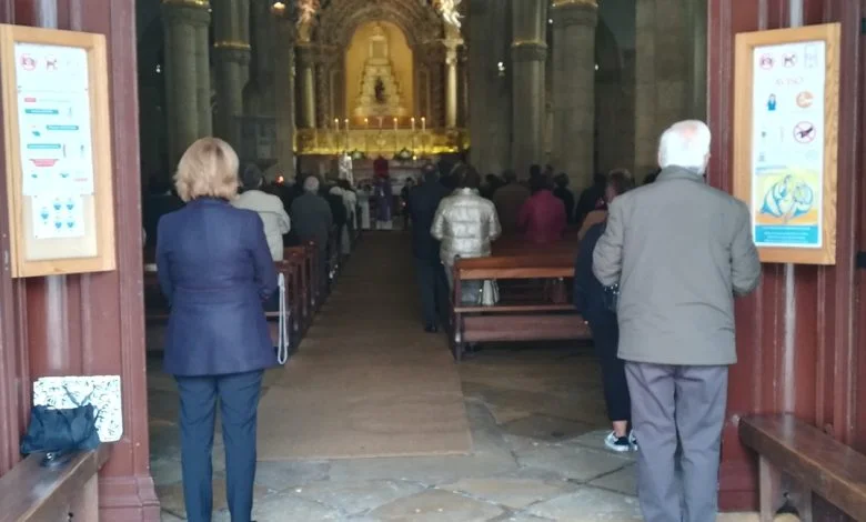 Não há mudanças de padres em Tomar igreja missa IMG 20201220 104800