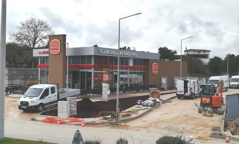 Burger King em fase final de construção (c/ vídeo) burger king IMG 20210206 105839