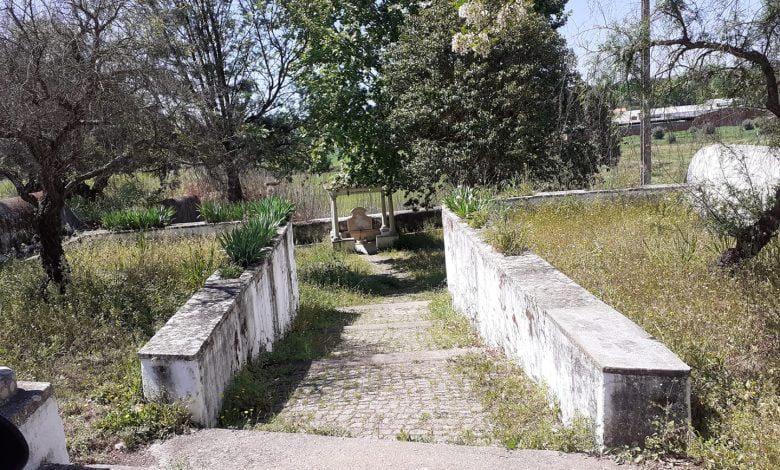 Fonte de Marmelais ao abandono fonte de marmelais 0 3318432234015778914 n