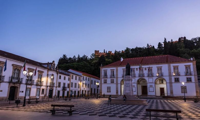 Estúdio de arte floral abre no centro histórico de Tomar Praca da Republica. Luis Costa Teixeira 6 2020 907917286296106 o