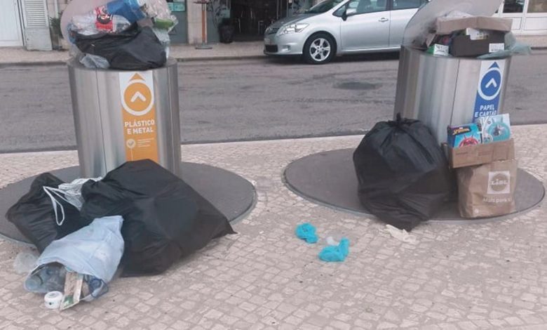 Ninguém despeja os ecopontos junto à Rodoviária ecoponto 736520 6463825597942296686 n