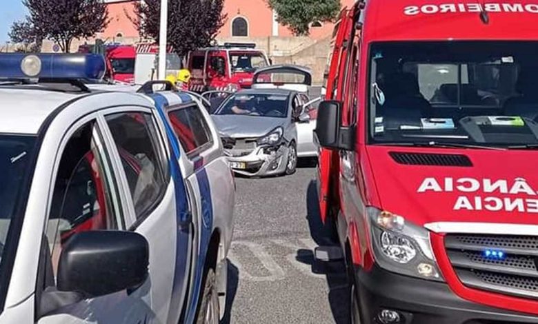 Colisão entre duas viaturas provoca três feridos acid 924174 2632670628217859653 n
