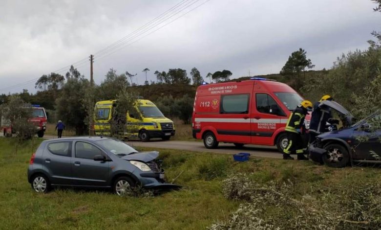 Colisão frontal entre dois carros provoca dois feridos acid 53658450 2098047849690048001 n