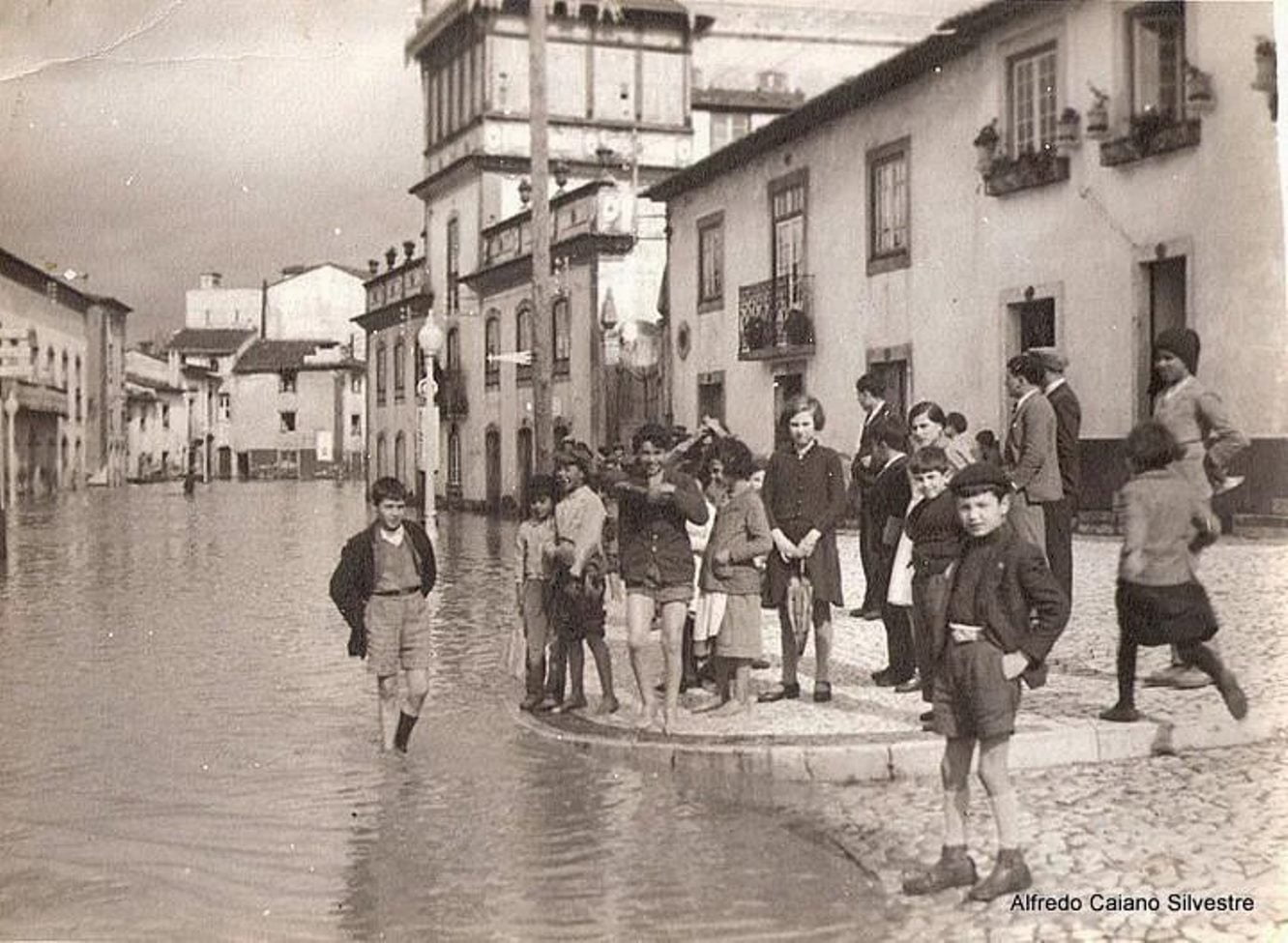 Uma imagem rara de Tomar inundacoes Tomar 396823814 8173211438682759701 n