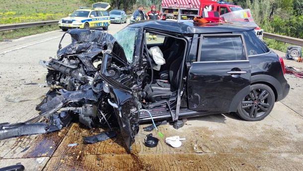 Acidente no IC2 provoca três mortos e dois feridos graves acident ic2 0a64723a138d57d6458e713 mv2