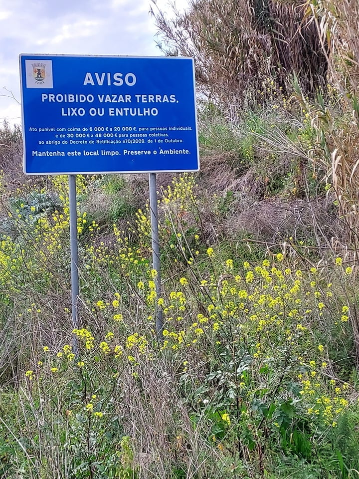 Uma lixeira a céu aberto, um problema por resolver há anos lixo vale do calvo 0412450 3304288516827503121 n