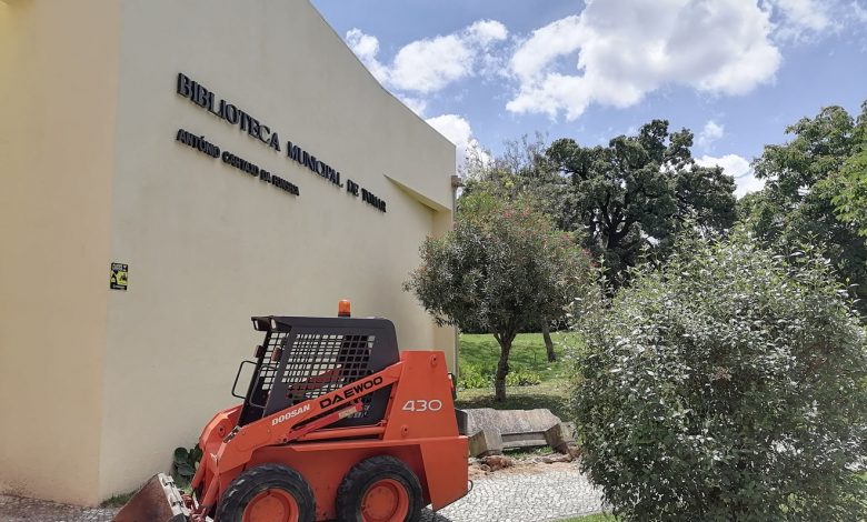 Zona envolvente à biblioteca em obras (c/ fotos) IMG 20220517 133454