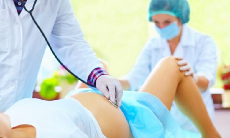 Maternidade de Abrantes esqueceu-se de compressas na vagina de parturiente parto maternidade