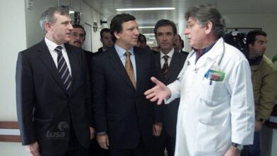Durao Barroso Inaugura Hospital De Tomar 10 01 2003