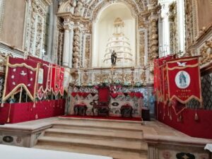 coroas pendoes tabuleiros 2023 IMG 20230409 101316