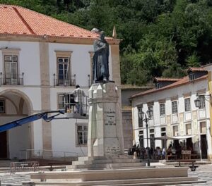 estatua gualdim pais IMG 0518 182341