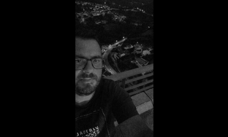 Bombeiro tira selfie e lança-se de ponte na A13 bomb