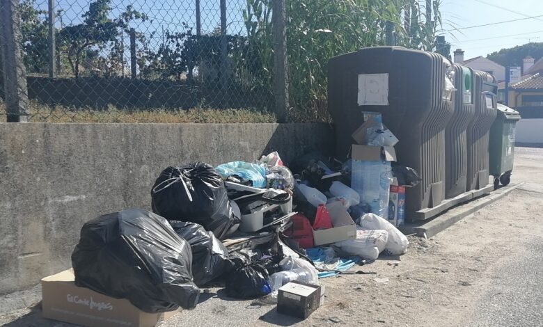 Problemas na recolha do lixo lixo IMG 20230829 103309