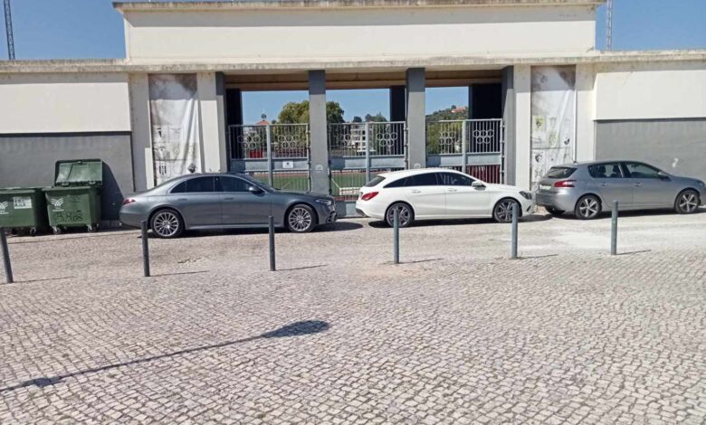 Estacionamento anárquico na zona desportiva estac 21705138563 6008241093508791902 n