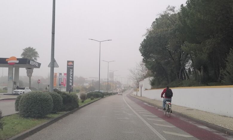 Um ciclista na ciclovia da estrada da Serra ciclovia ciclista IMG 20240110 094543