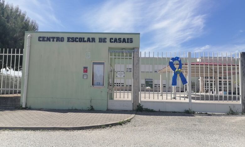 Crianças sem jardim de infância por falta de auxiliares centro escolar casais IMG 20240417 144057