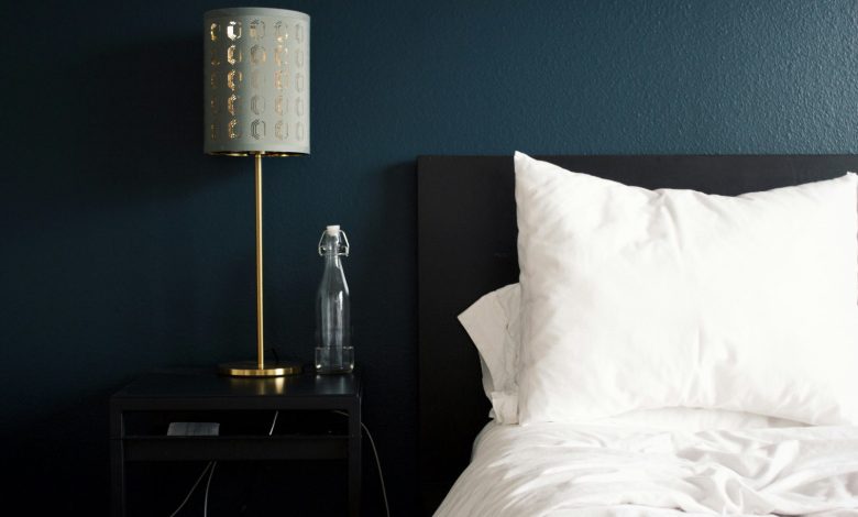 Como projetar e decorar um quarto de hóspedes perfeito rhema kallianpur uocSnWMhnAs unsplash