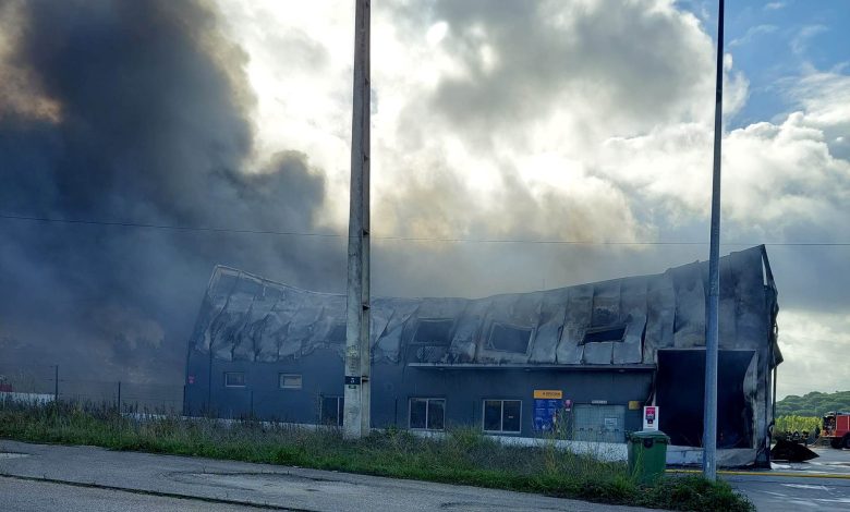 Foi há um ano incendio oficina 182930605085415 1705585299696280076 n