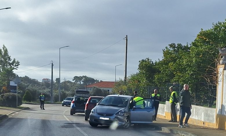 Acidente provocou um ferido e cortou trânsito na EN110 acid 20241207 111545