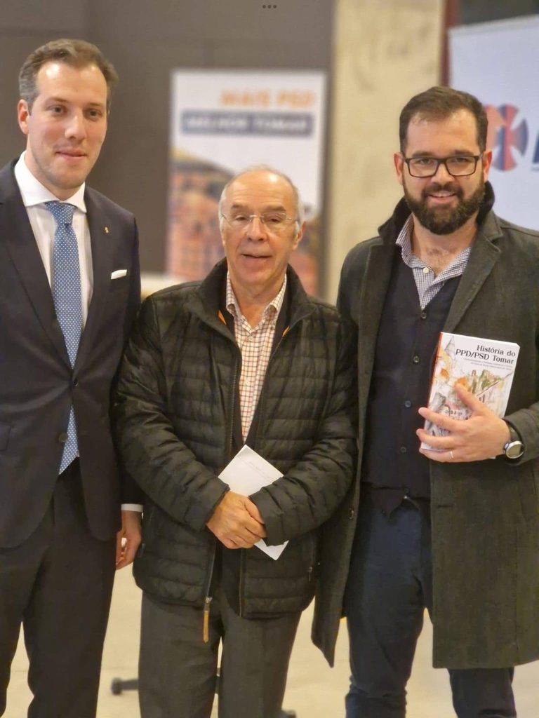 Livro sobre a história do PPD/PSD de Tomar com 2ª edição em perspetiva psd 738b 410c b67d ea5a04e7ea5b