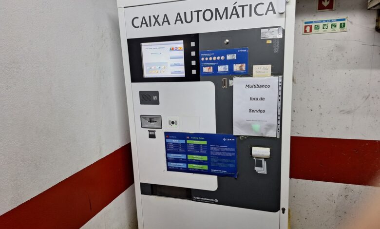 Parque de estacionamento: caixa de pagamento não aceita notas nem multibanco estacionamento 20250118 145619