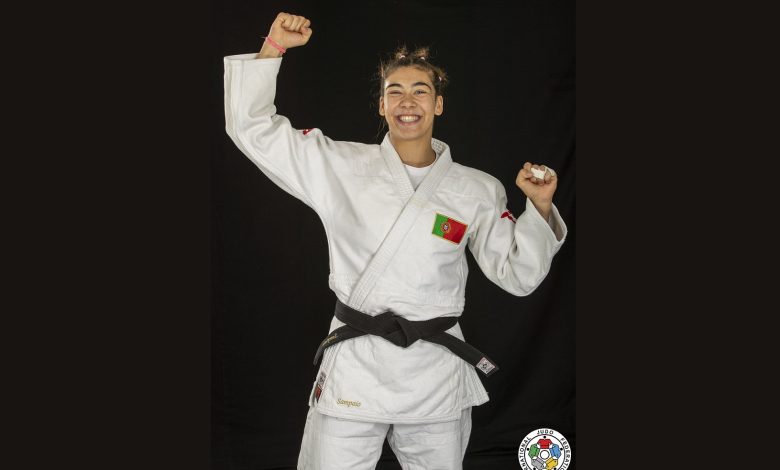 Patrícia Sampaio conquista medalha de ouro no Grand Slam de Paris (c/ vídeos) patricia Sampaio 9a823d12cd1c96ee61271beda5c