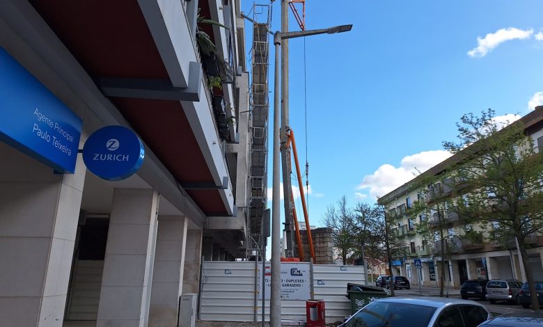 Novos prédios não cumprem alinhamento urbanístico predio 20250323 165235