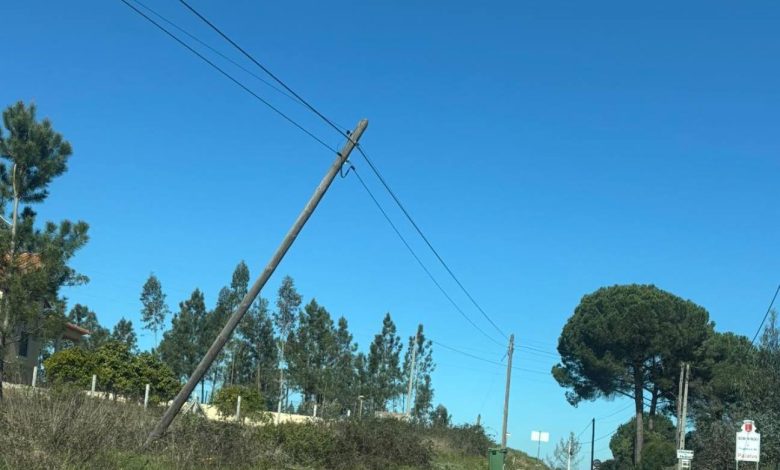 Poste em perigo de queda poste 429578423 2005457068164584408 n